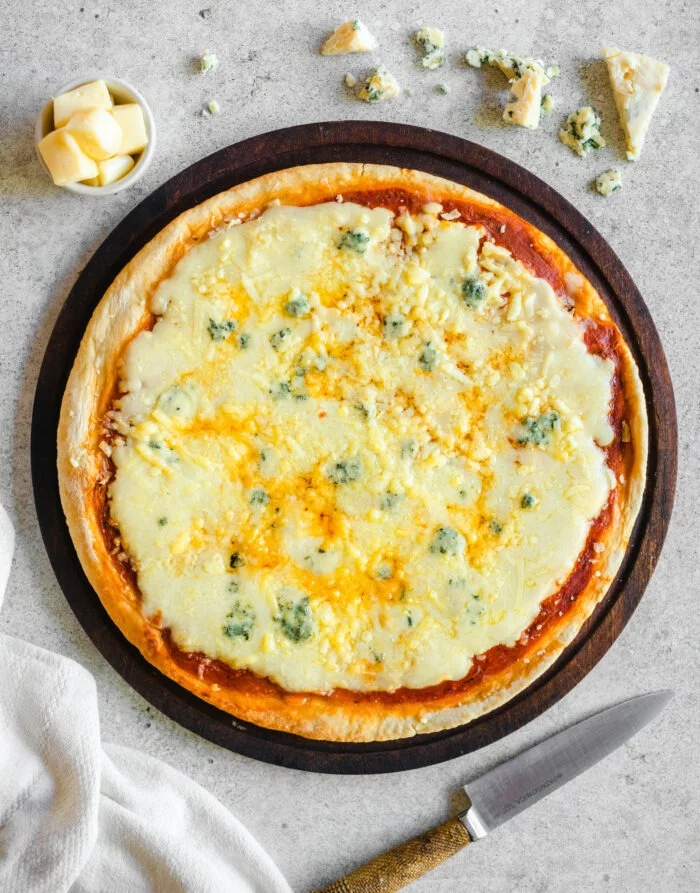 Pizza cuatro quesos